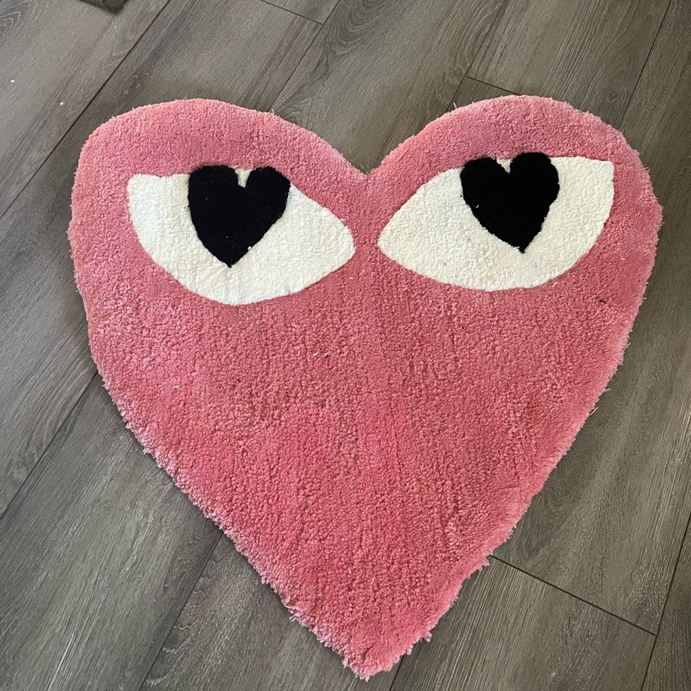 Hand Tufted Comme des Garçons Heart rug.
